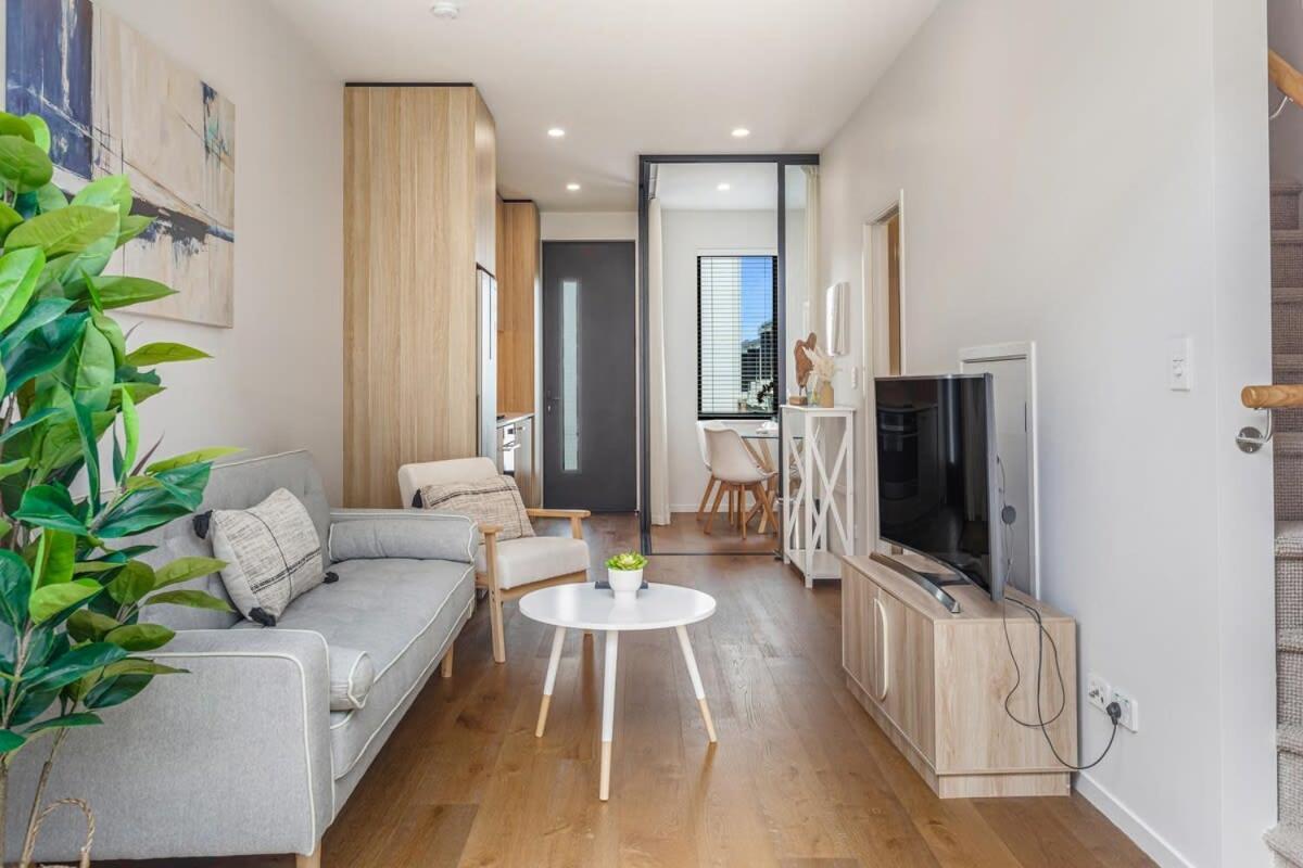 Апартаменты Fresh & Sleek Grey Lynn Unit With Private Patio Окленд Экстерьер фото